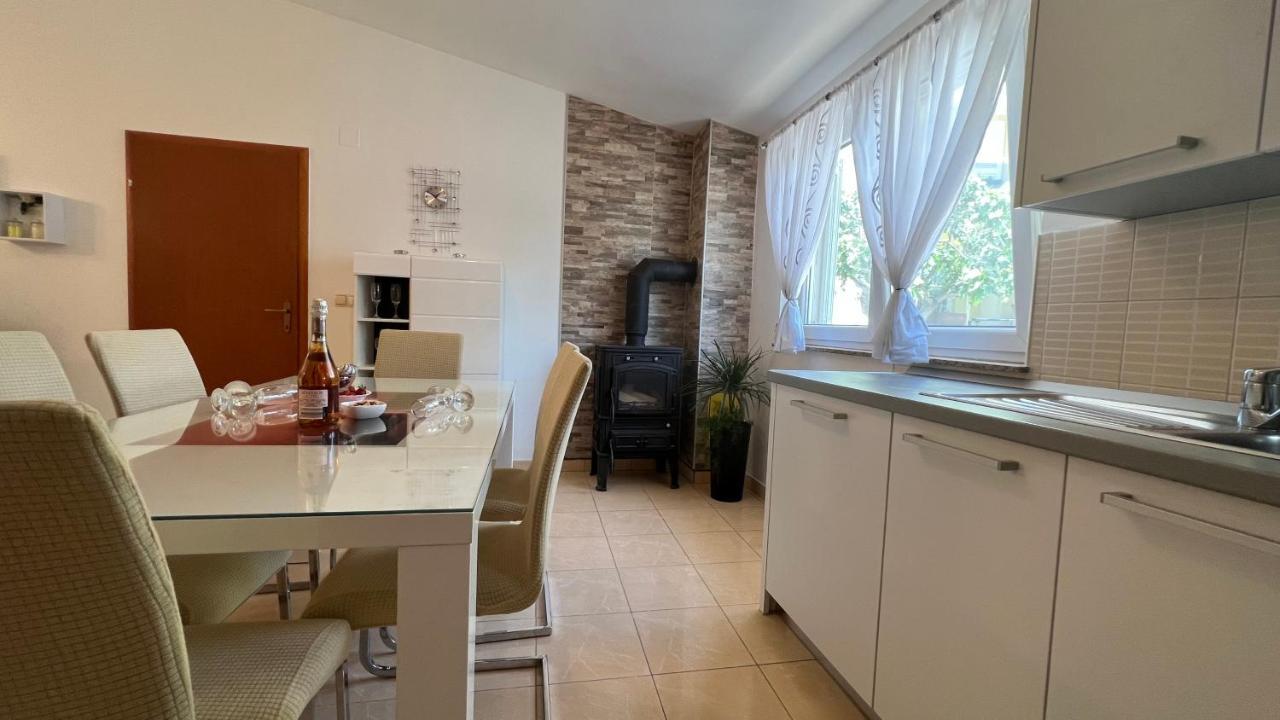 House Roca Apartman Vodice Kültér fotó