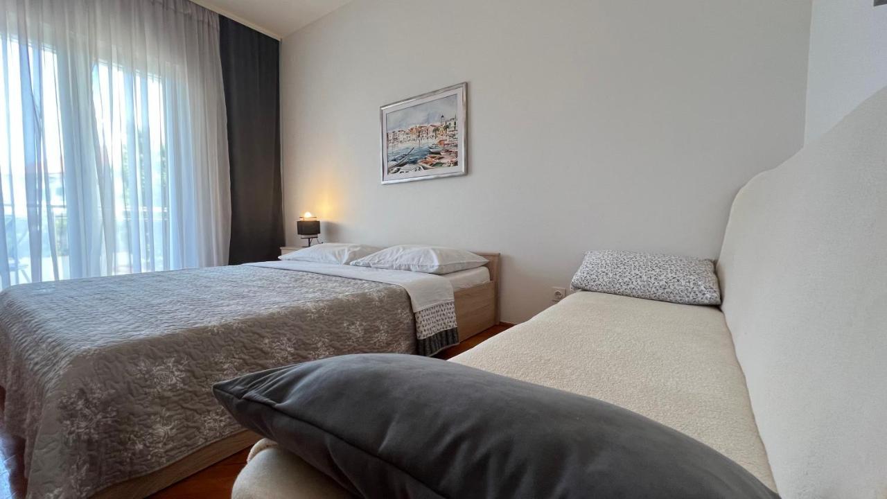 House Roca Apartman Vodice Kültér fotó