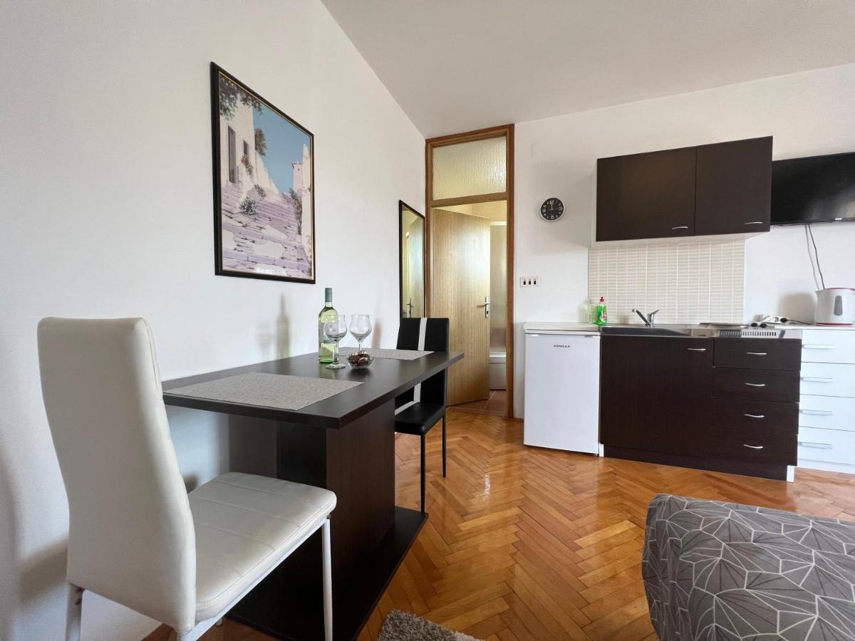 House Roca Apartman Vodice Kültér fotó
