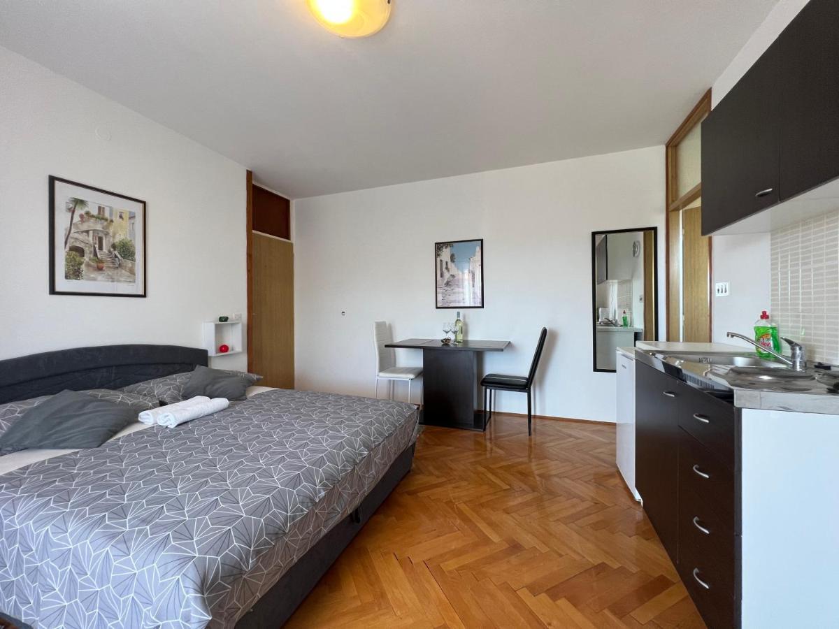 House Roca Apartman Vodice Kültér fotó