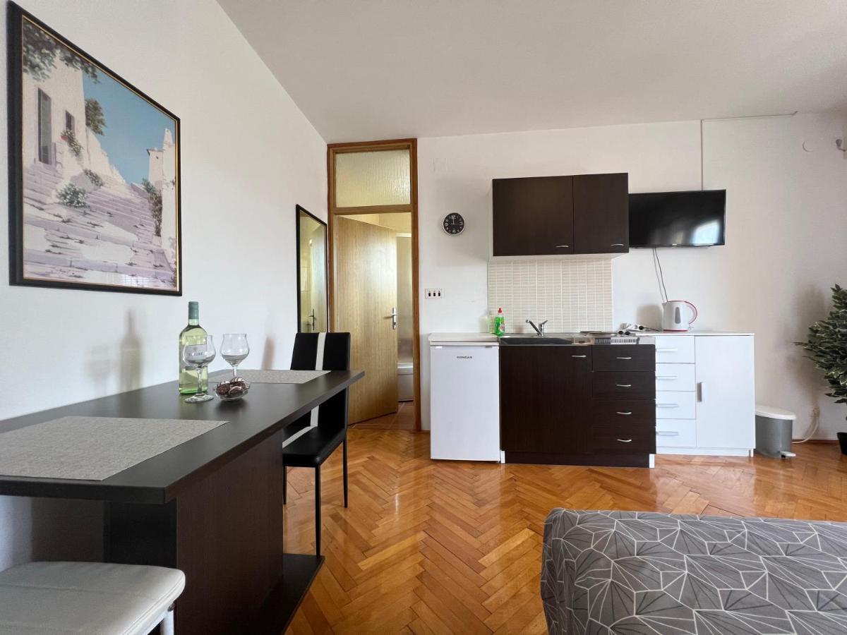 House Roca Apartman Vodice Kültér fotó
